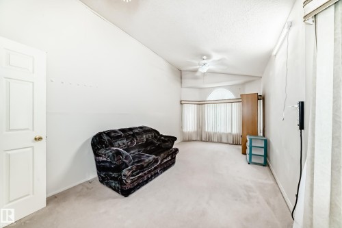 3135 34B Avenue Nw, Edmonton, AB - Indoor Photo Showing Other Room