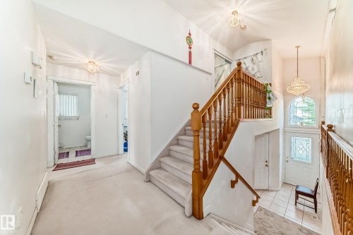 3135 34B Avenue Nw, Edmonton, AB - Indoor Photo Showing Other Room