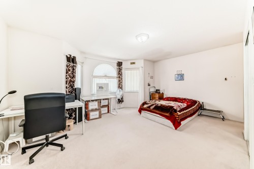 3135 34B Avenue Nw, Edmonton, AB - Indoor