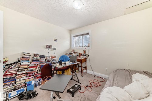 3135 34B Avenue Nw, Edmonton, AB - Indoor