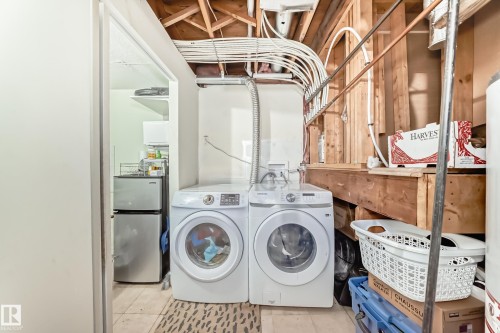 3135 34B Avenue Nw, Edmonton, AB - Indoor Photo Showing Laundry Room