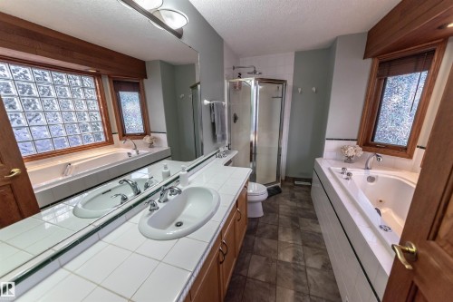 5123 51 Avenue, Rural Lac Ste. Anne County, AB - Indoor Photo Showing Bathroom