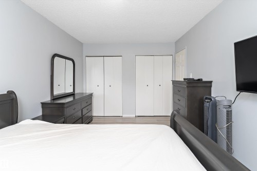 3214 71 Street, Edmonton, AB - Indoor Photo Showing Bedroom
