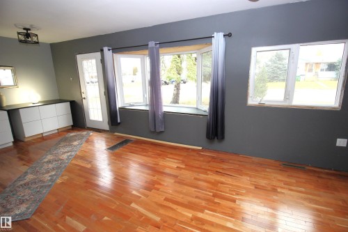 10228 104 Street, Westlock, AB - Indoor Photo Showing Other Room