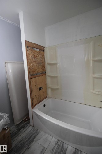 10228 104 Street, Westlock, AB - Indoor Photo Showing Bathroom