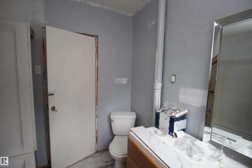 10228 104 Street, Westlock, AB - Indoor Photo Showing Bathroom