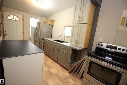 10228 104 Street, Westlock, AB - Indoor Photo Showing Kitchen