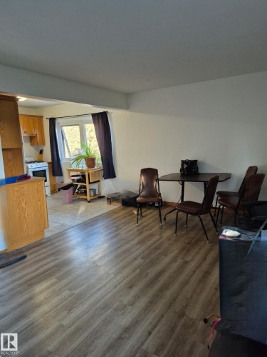 9 6920 101 Avenue, Edmonton, AB - Indoor