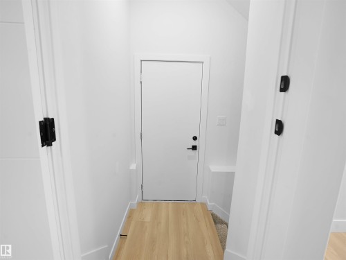 6724 Crawford Way, Edmonton, AB - Indoor Photo Showing Other Room