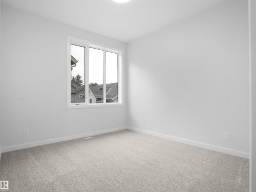 6724 Crawford Way, Edmonton, AB - Indoor Photo Showing Other Room