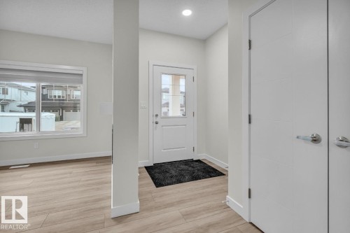 1081 Berg Place, Leduc, AB - Indoor Photo Showing Other Room