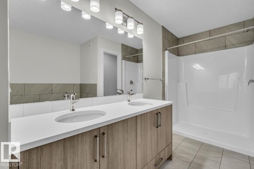 1081 Berg Place, Leduc, AB - Indoor Photo Showing Bathroom