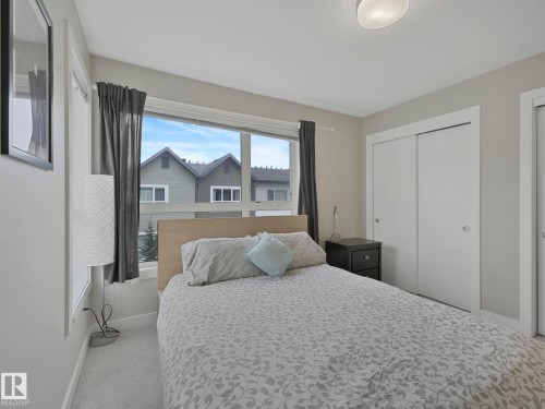 124 2560 Pegasus Boulevard, Edmonton, AB - Indoor Photo Showing Bedroom