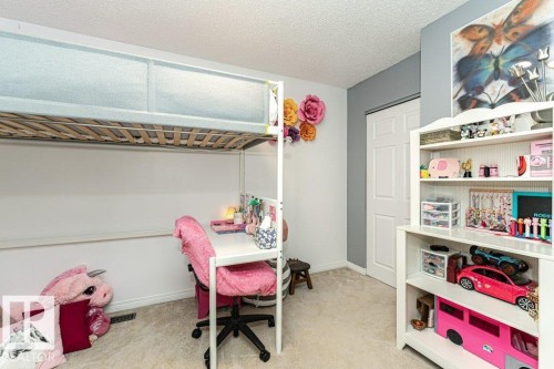 10944 Beaumaris Road Nw, Edmonton, AB - Indoor Photo Showing Other Room