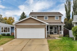 4508 32A Avenue  Edmonton, AB T6L 4W8