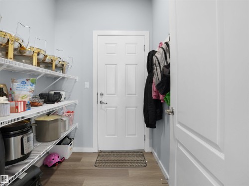 207 41 Avenue, Edmonton, AB - Indoor