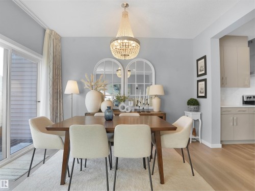 207 41 Avenue, Edmonton, AB - Indoor Photo Showing Dining Room