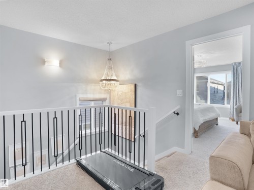 207 41 Avenue, Edmonton, AB - Indoor Photo Showing Other Room