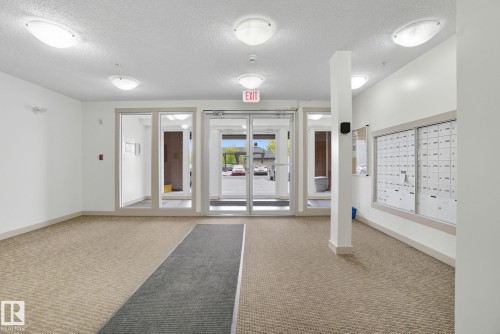 125 3315 James Mowatt Trail, Edmonton, AB - Indoor Photo Showing Other Room