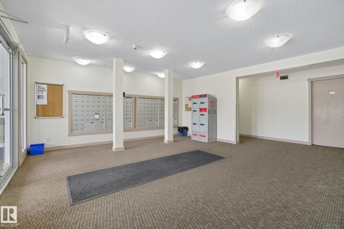 125 3315 James Mowatt Trail, Edmonton, AB - Indoor Photo Showing Other Room