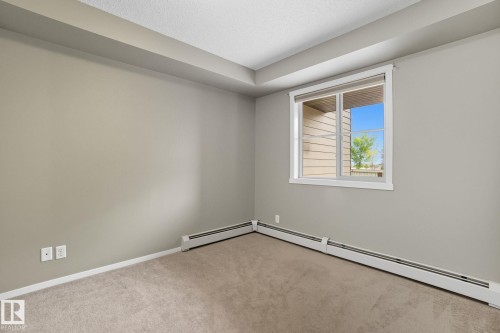125 3315 James Mowatt Trail, Edmonton, AB - Indoor Photo Showing Other Room