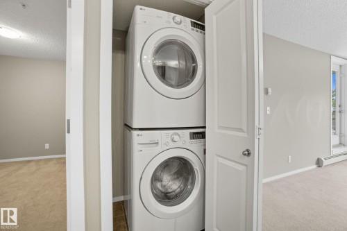125 3315 James Mowatt Trail, Edmonton, AB - Indoor Photo Showing Laundry Room