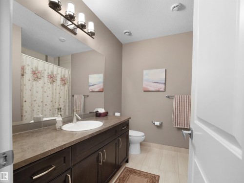 3509 West Place, Edmonton, AB - Indoor Photo Showing Bathroom