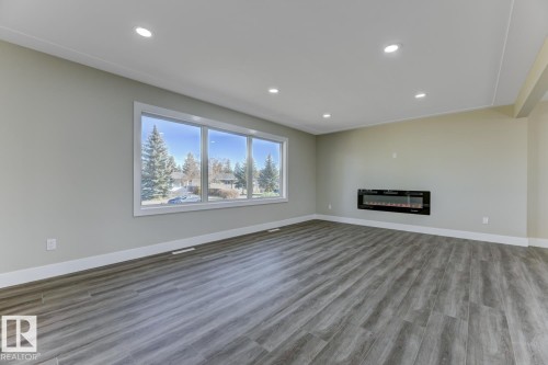 12904 95A Street, Edmonton, AB - Indoor With Fireplace