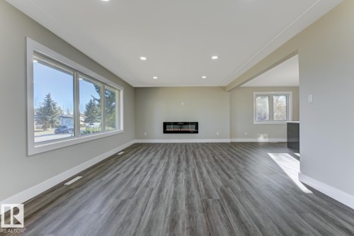 12904 95A Street, Edmonton, AB - Indoor With Fireplace