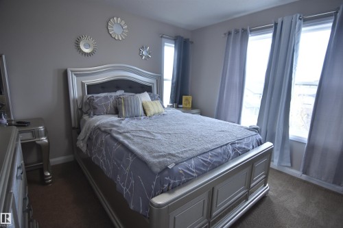 45 3710 Allan Drive, Edmonton, AB - Indoor Photo Showing Bedroom