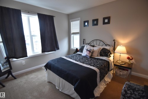 45 3710 Allan Drive, Edmonton, AB - Indoor Photo Showing Bedroom
