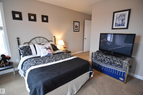45 3710 Allan Drive, Edmonton, AB - Indoor Photo Showing Bedroom