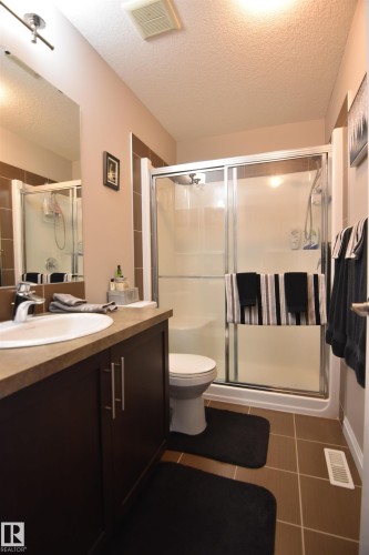 45 3710 Allan Drive, Edmonton, AB - Indoor Photo Showing Bathroom