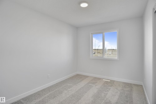 11 Tenuto Link, Spruce Grove, AB - Indoor Photo Showing Other Room