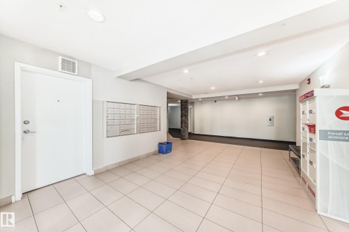 101 9519 160 Avenue, Edmonton, AB - Indoor Photo Showing Other Room