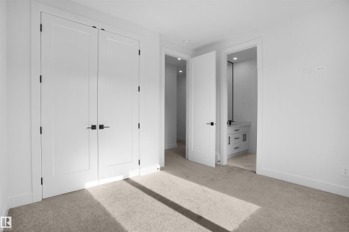 4685 Chegwin Wynd, Edmonton, AB - Indoor Photo Showing Other Room