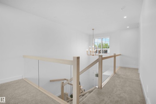 4685 Chegwin Wynd, Edmonton, AB - Indoor Photo Showing Other Room