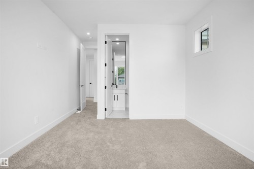 4685 Chegwin Wynd, Edmonton, AB - Indoor Photo Showing Other Room