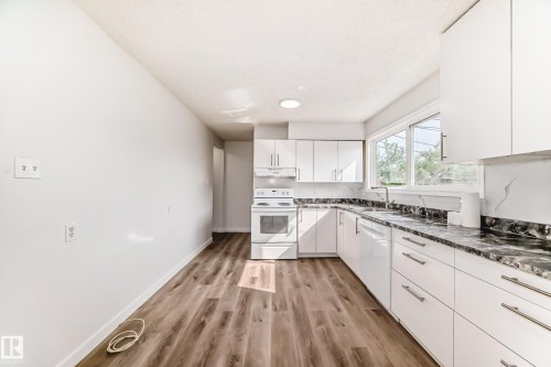 13319 85 Street, Edmonton, AB - Indoor Photo Showing Kitchen