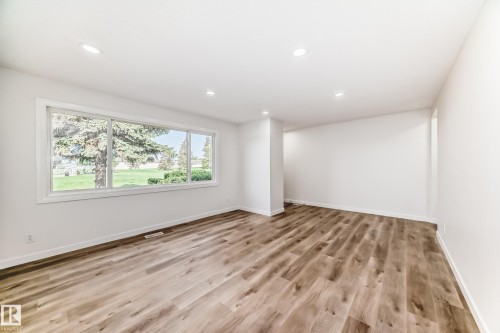 13319 85 Street, Edmonton, AB - Indoor Photo Showing Other Room