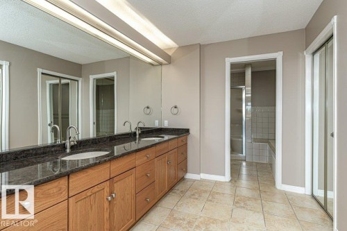 1051 109 Street, Edmonton, AB - Indoor Photo Showing Bathroom