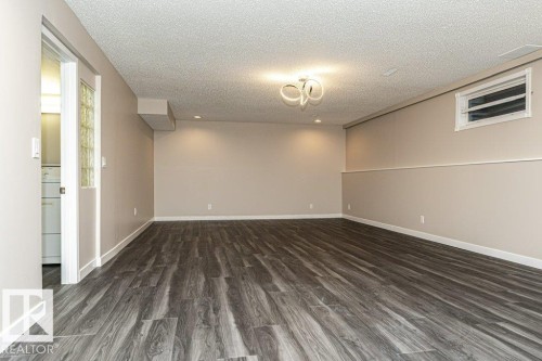 1051 109 Street, Edmonton, AB - Indoor Photo Showing Other Room