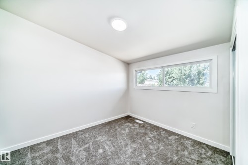 10820 132 Avenue, Edmonton, AB - Indoor Photo Showing Other Room