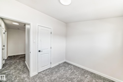10820 132 Avenue, Edmonton, AB - Indoor Photo Showing Other Room