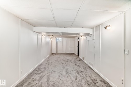 10820 132 Avenue, Edmonton, AB - Indoor Photo Showing Other Room