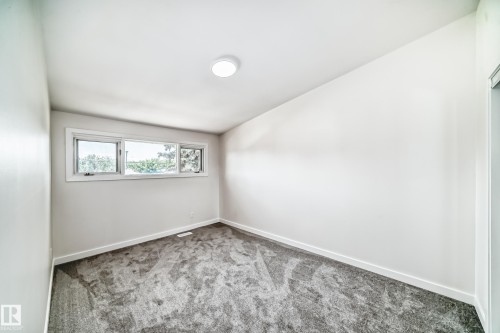 10820 132 Avenue, Edmonton, AB - Indoor Photo Showing Other Room