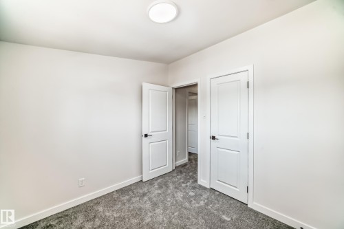 10820 132 Avenue, Edmonton, AB - Indoor Photo Showing Other Room