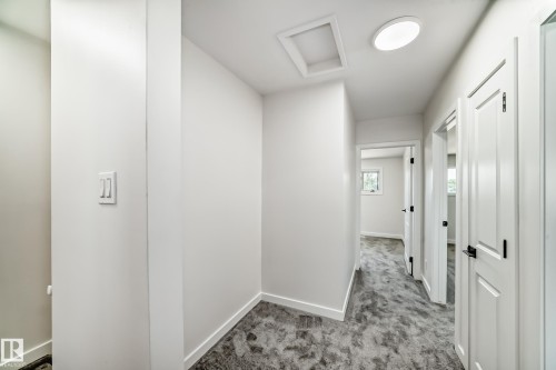 10820 132 Avenue, Edmonton, AB - Indoor Photo Showing Other Room