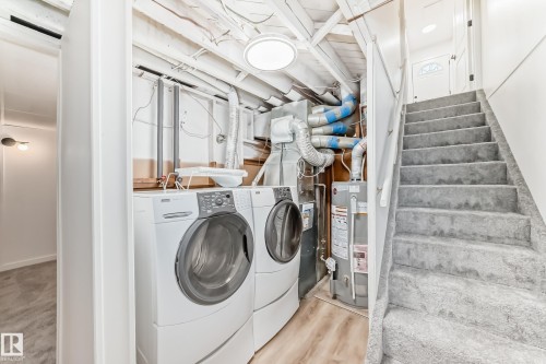 10820 132 Avenue, Edmonton, AB - Indoor Photo Showing Laundry Room