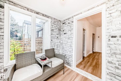 11331 92 Street, Edmonton, AB - Indoor Photo Showing Other Room